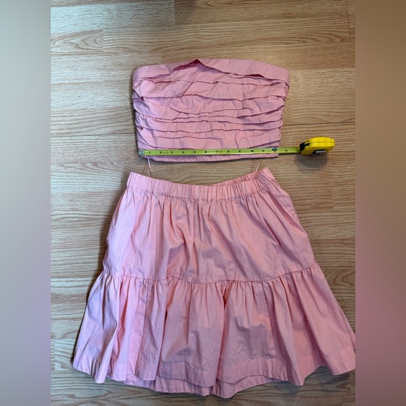 ABERCROMBIE & FITCH Pink Poplin Ruffled Mini-Length Skirt and Strapless Top Set - Picture 4 of 6